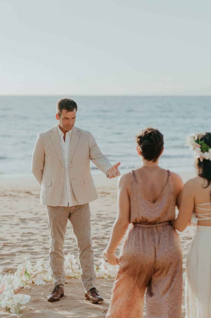 beach wedding maui hawaii