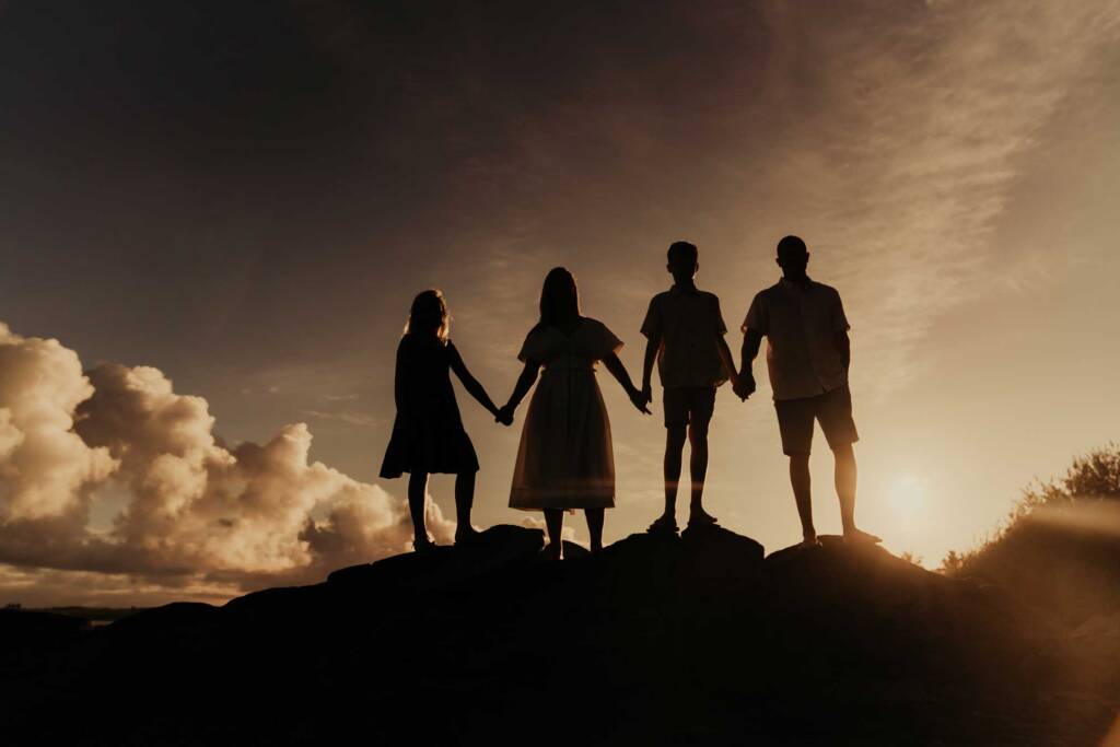 maui family photos at sunset